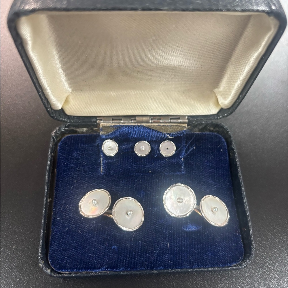 Krementz 14K GOLD Mother of Pearl Cufflinks Set